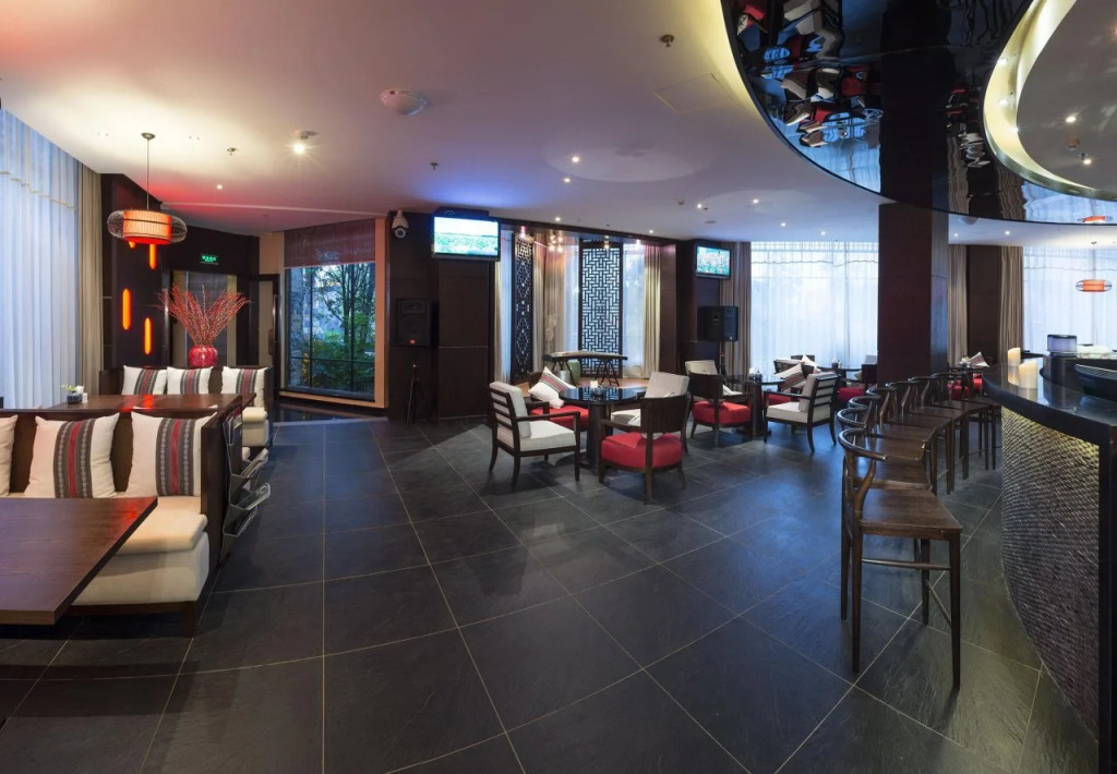 Lijiang Patio Luxury Hotel and Resort