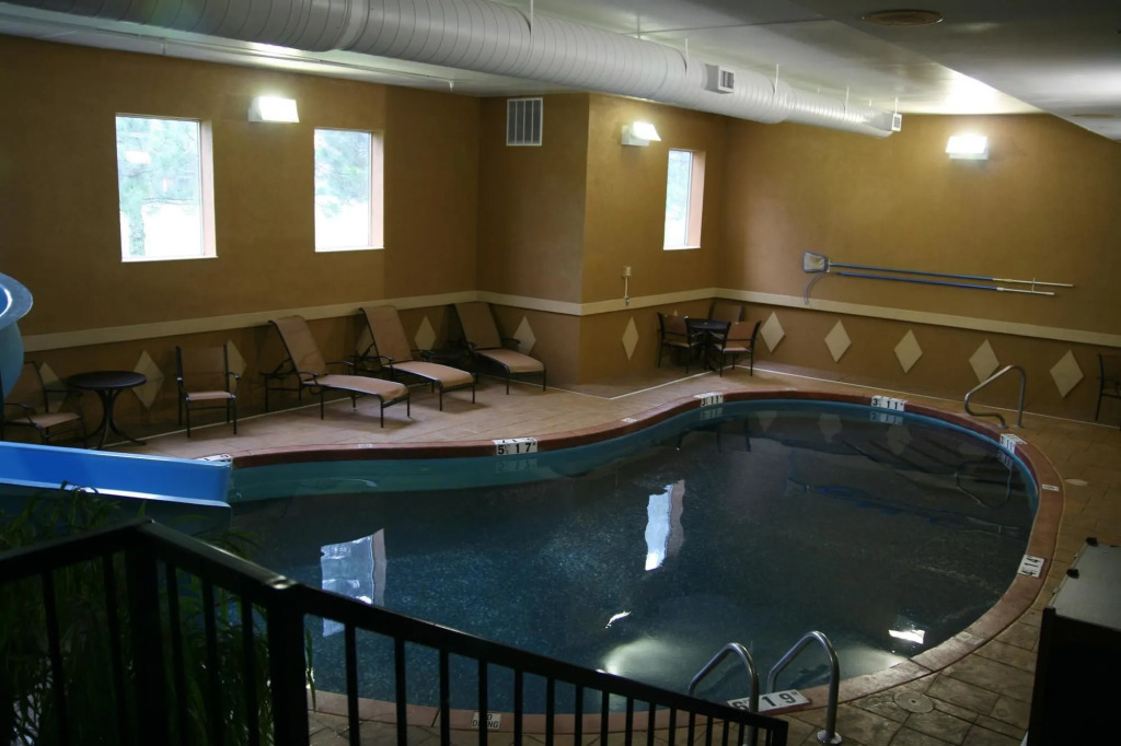 Best Western Plus Midwest Inn & Suites