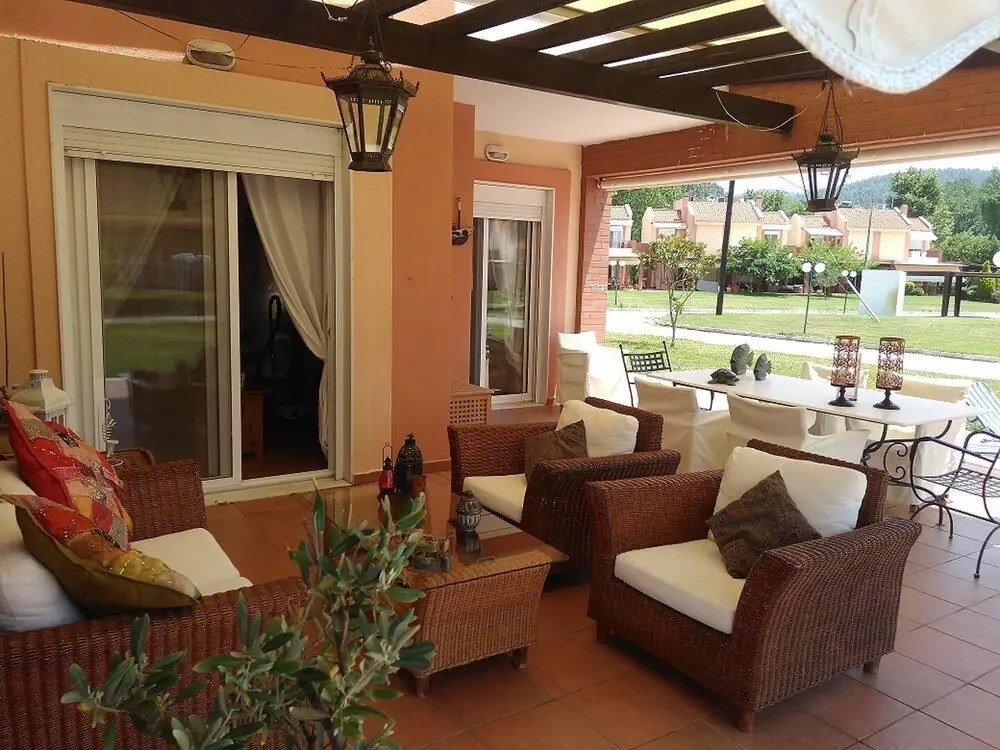 Sansen Villa Tripotamos