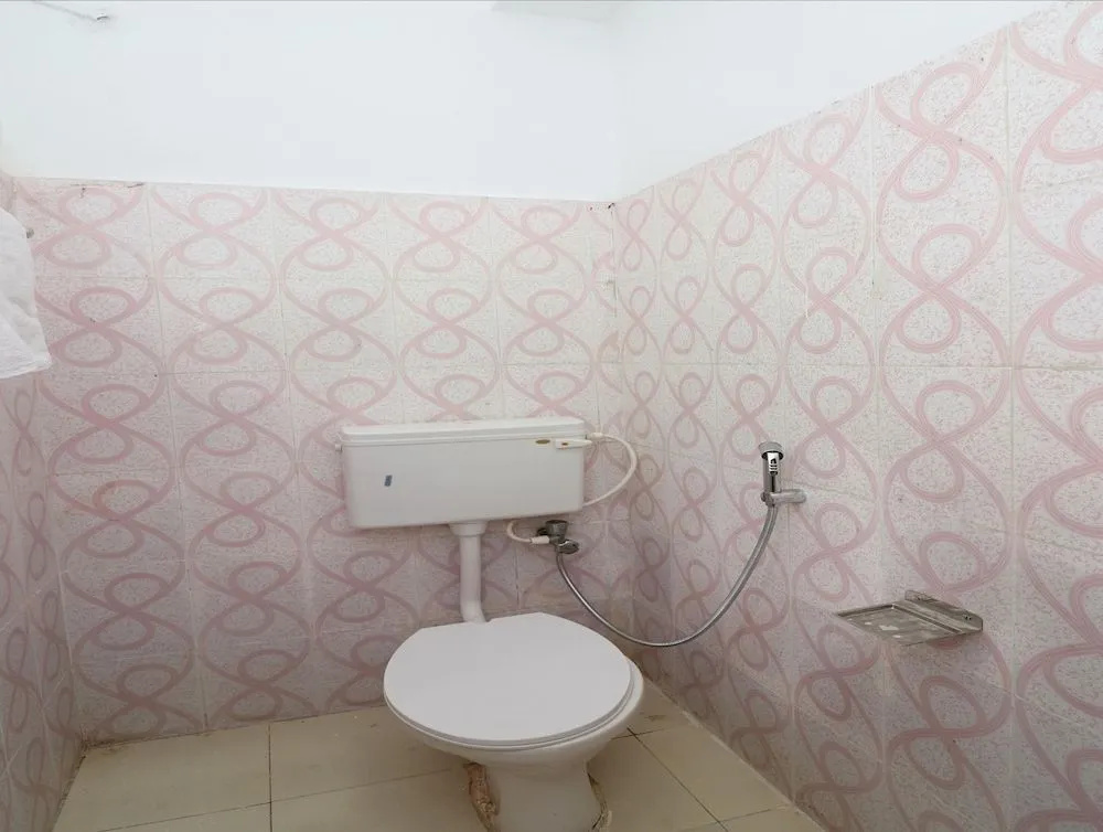 OYO 43893 Uhome Hotel Pvtltd