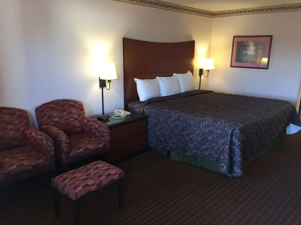 Briarwood Inn