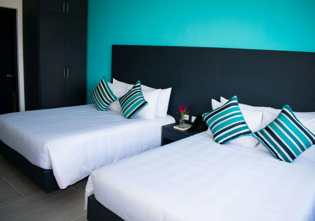Hotel V10 Playa del Carmen