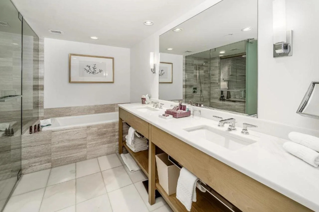 Real Select Vacations at The Ritz-Carlton Residences, Waikiki Beach