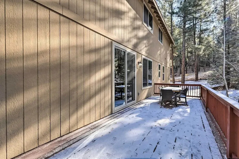 Flagstaff Family Getaway ~ 4 Miles to Downtown!