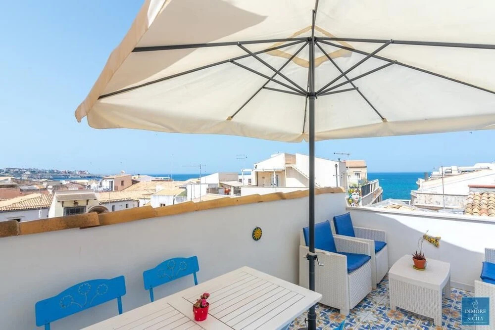 Aura Ortigia Apartments