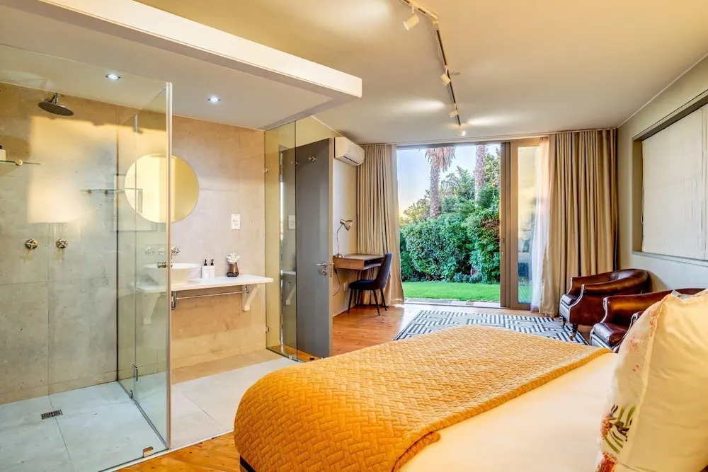 Extraordinary Family Retreat at Lobster Villa