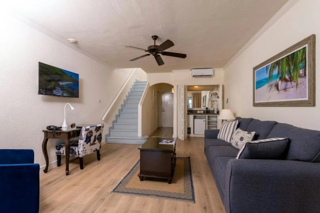 Savannah Beach Club Hotel