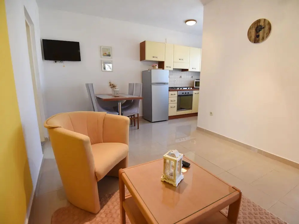 Apartment in Maslenica Near the Sea