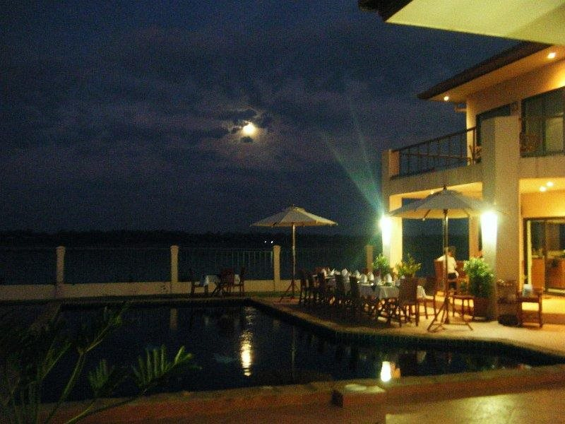 Mukdahan Manor B&B
