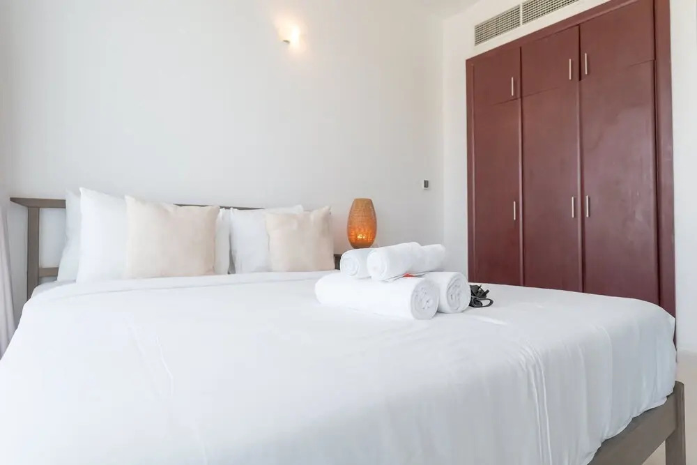 Modern 1-bed With Scenic Golf Course View
