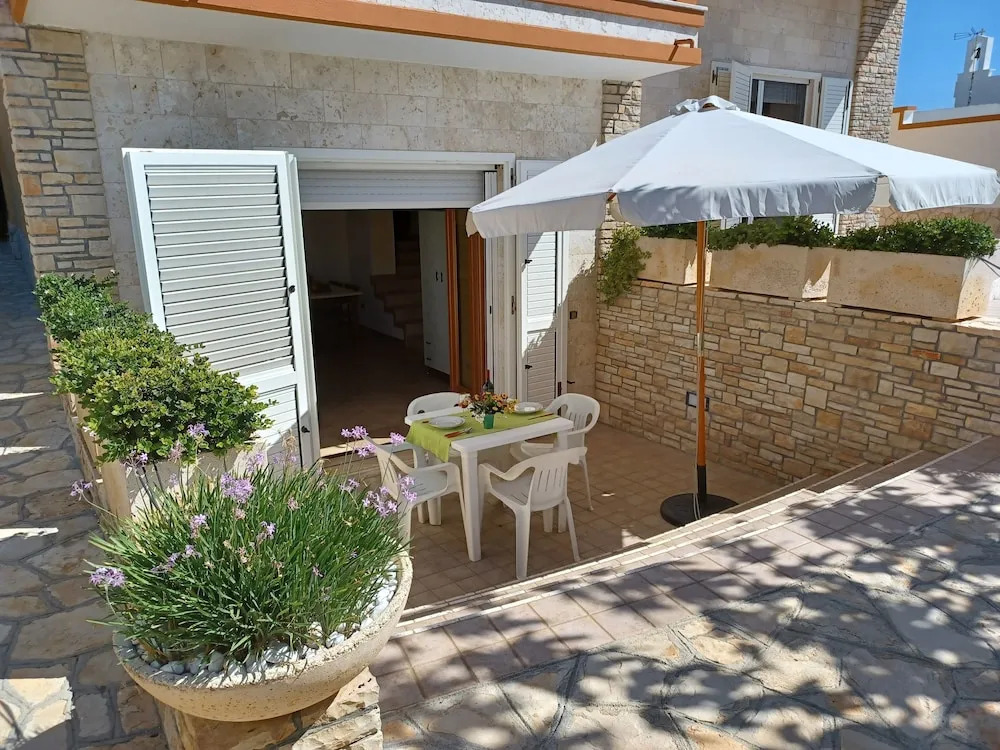 Villa Eleonora con piscina Fronte Mare