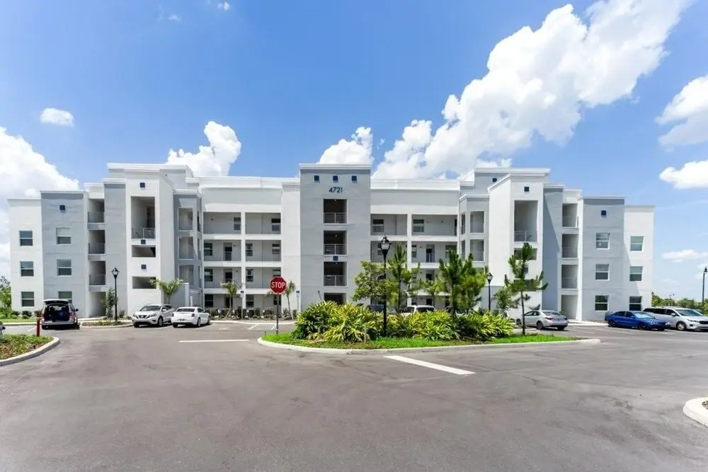 4721 Unit208 Amazing Story Lake Brand New Condo 3 Bedroom Townhouse by Redawning