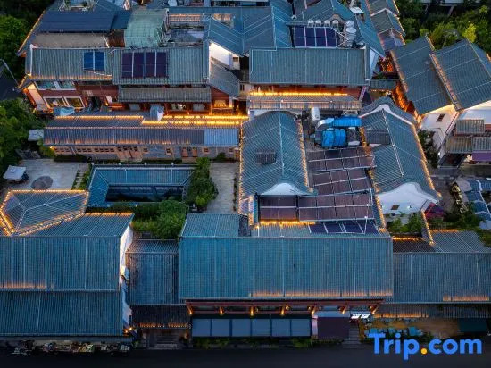 Kunming Pillowstone Woyun Boutique Hotel (Nanping Pedestrian Street Jinma Bijifang Branch)