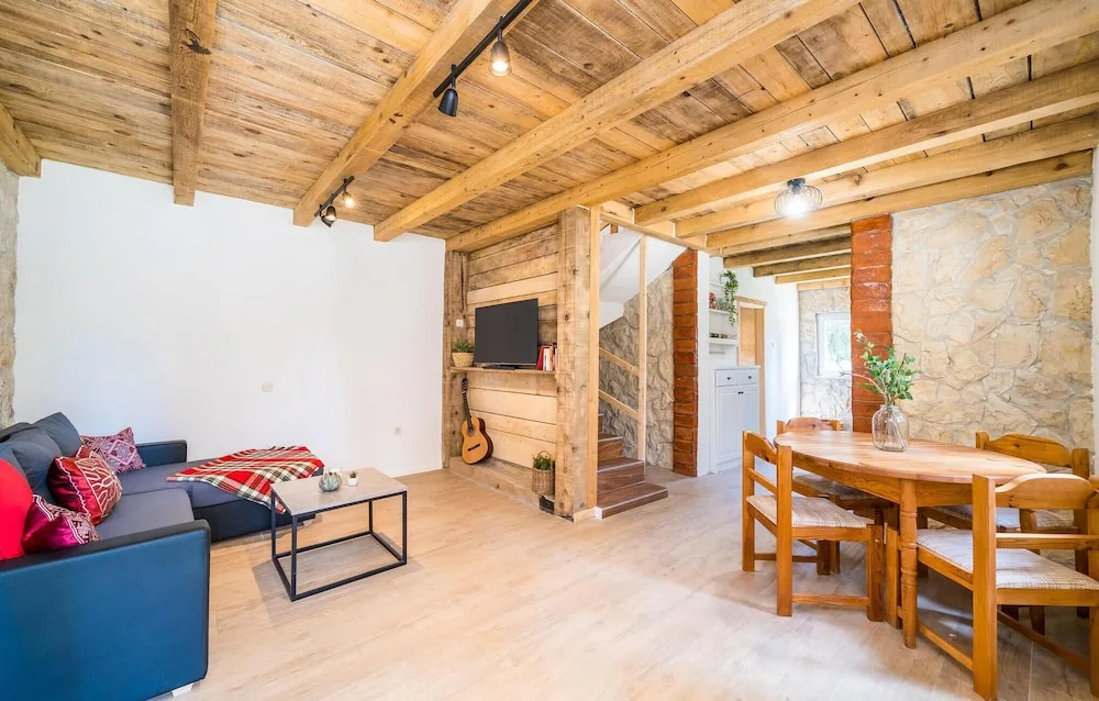 Amazing Home in Gruda With Outdoor Swimming Pool, Wifi and 2 Bedrooms