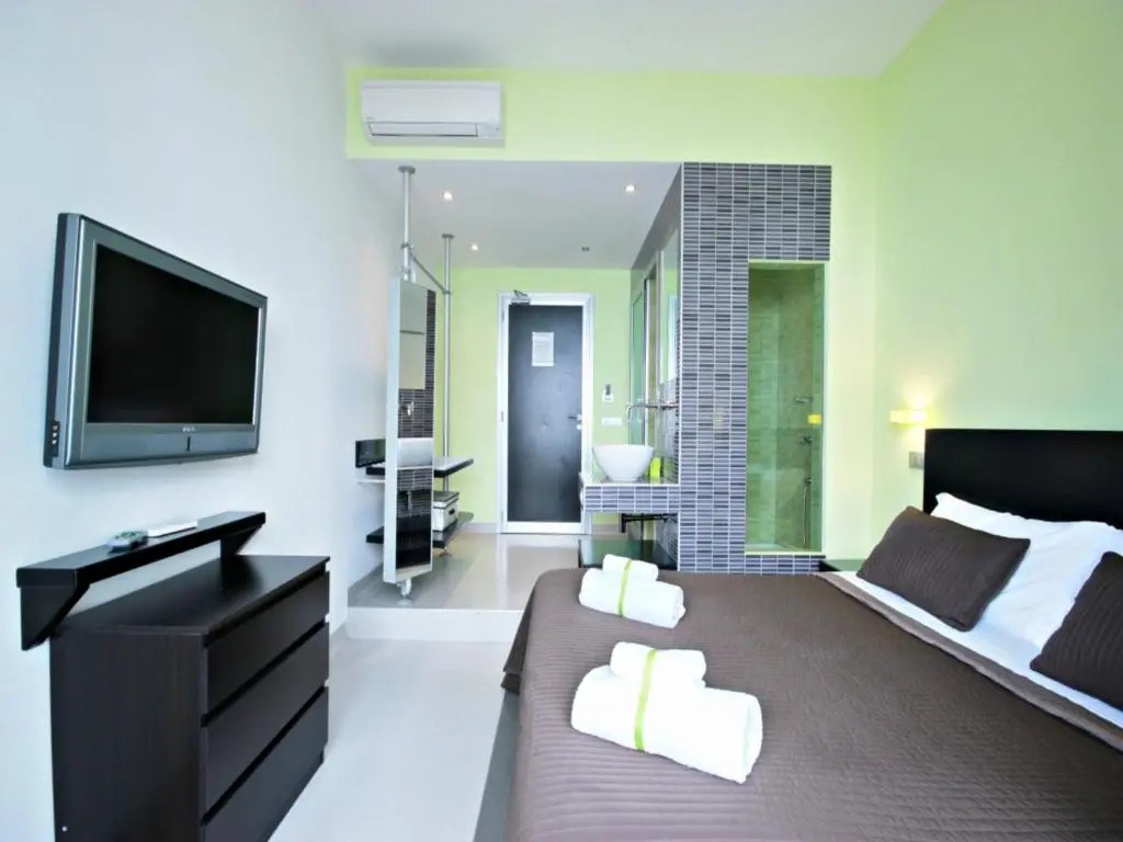 Moai Home
