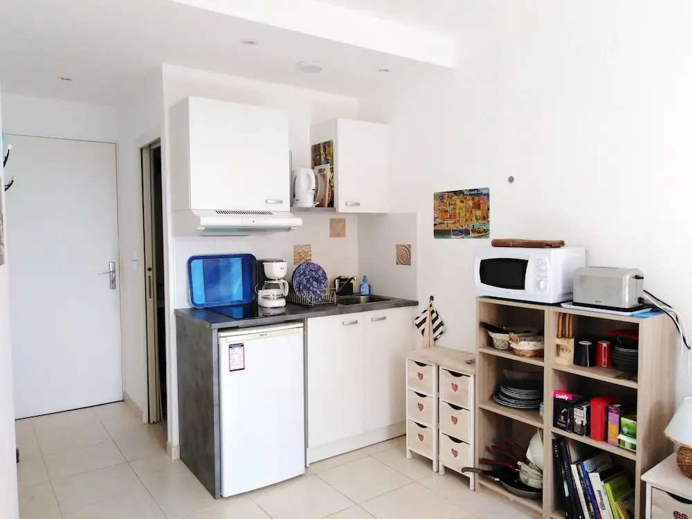 Studio In Cannes With Wonderful City View And Wifi 200 M From The Beach