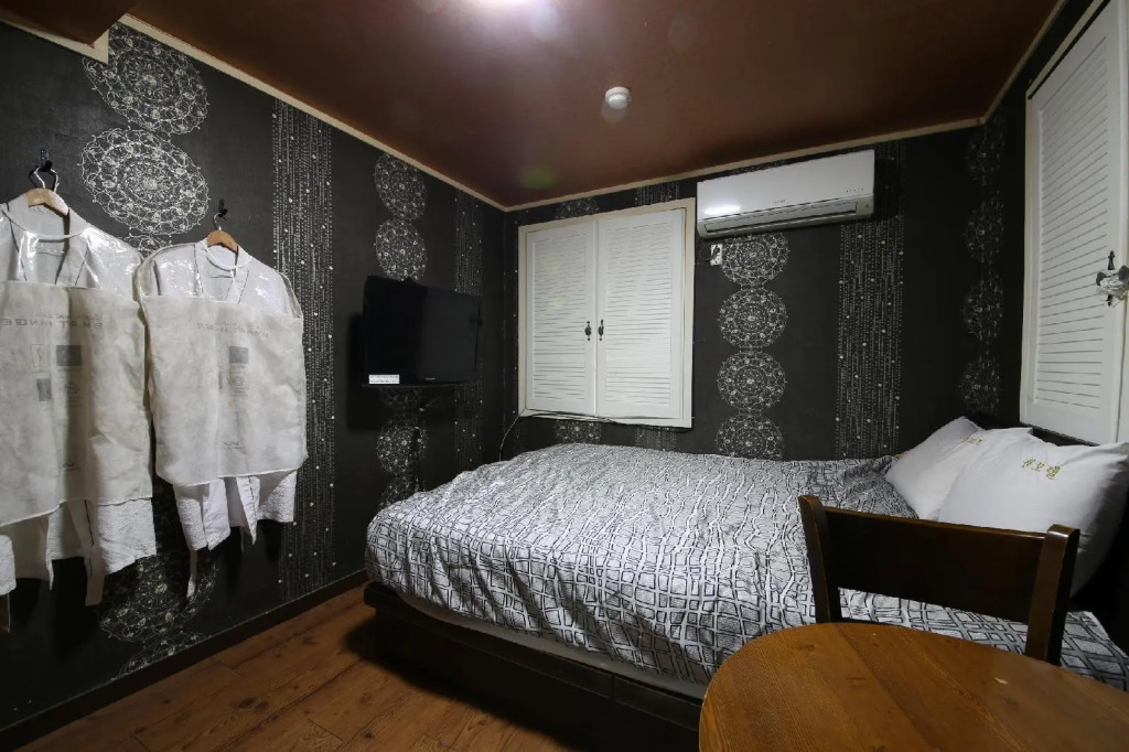 Feel Motel