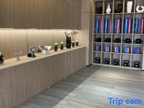 Sheyue Hotel (Binjiang Financial Center Liugouyu Subway Station)