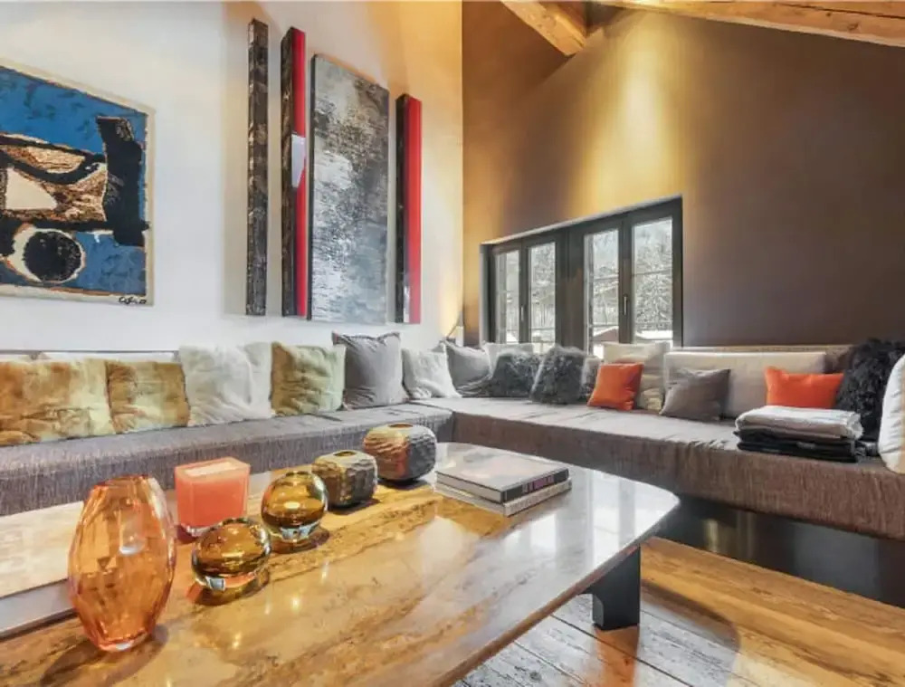 Duplex With Palace Views
