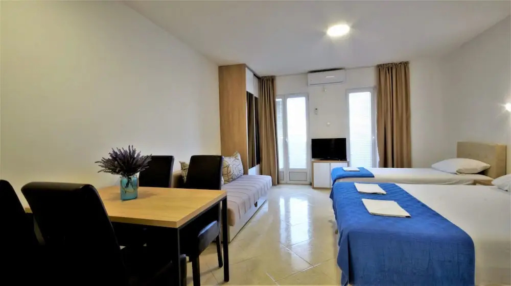 Apartments Bracanovic
