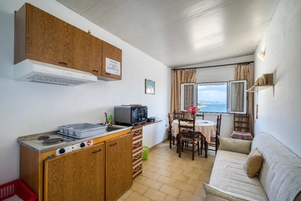 Lefteris Rooms