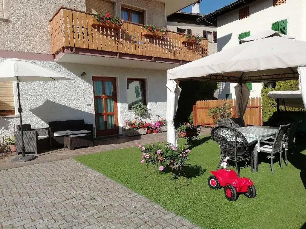 "Casa Elda" 110 Mq Primo Piano a Coredo Trento
