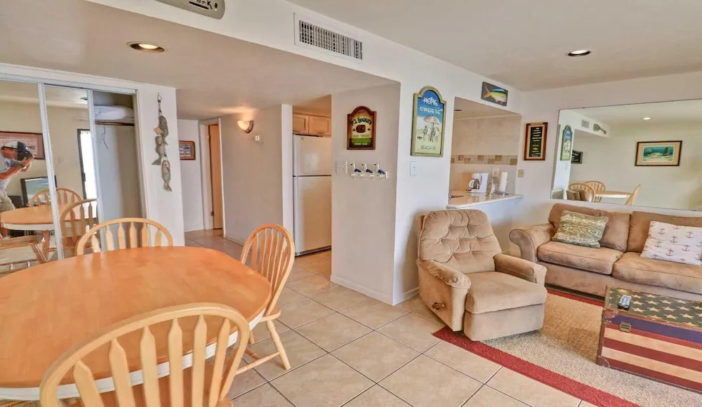 119 - 1 Br Condo