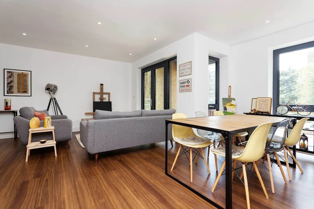 Veeve - Putney Heath