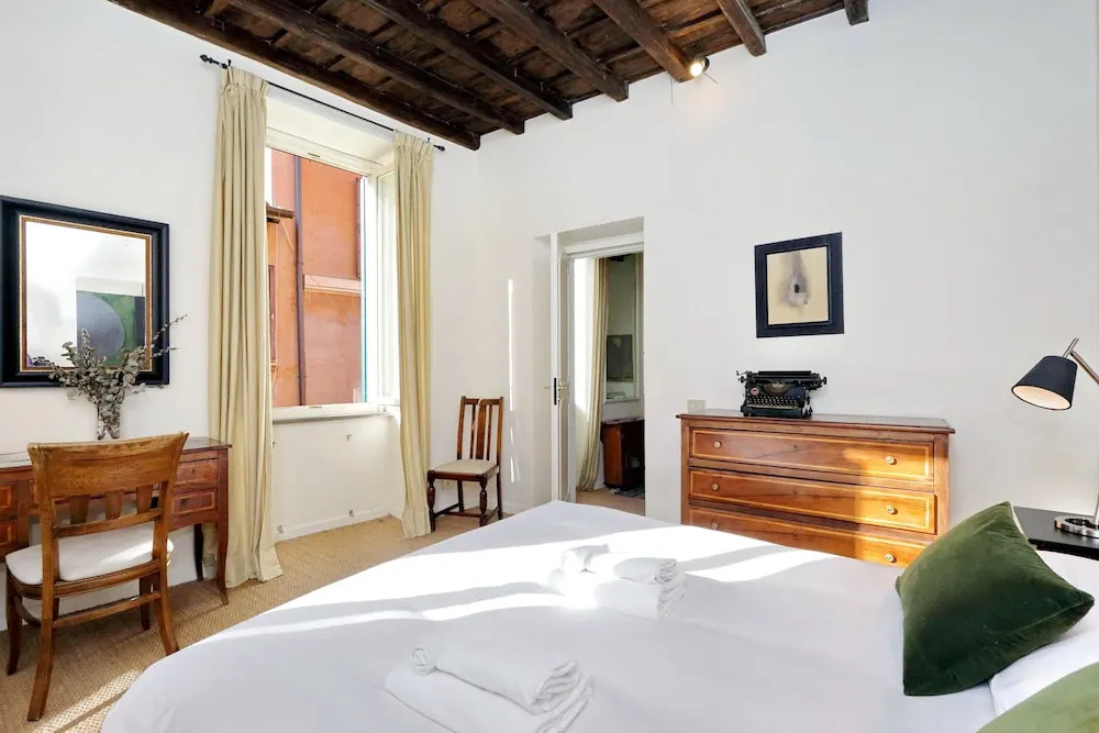 Trevi Charming Apartment