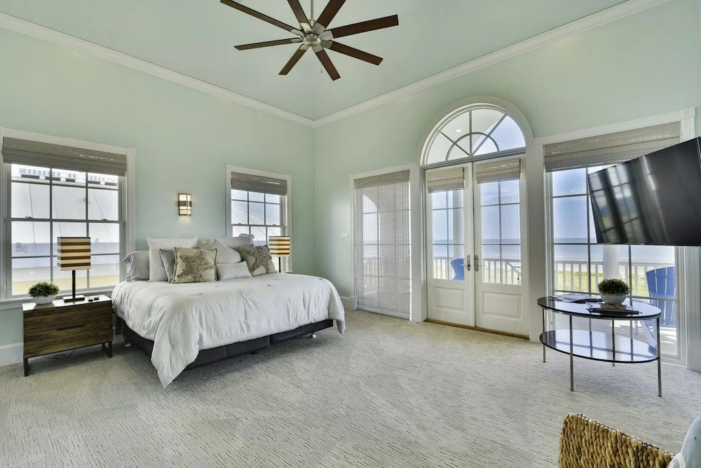 Seaside Euphoria - 4 Br Home