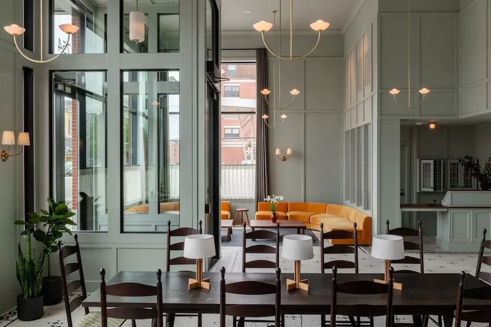 Longfellow Hotel