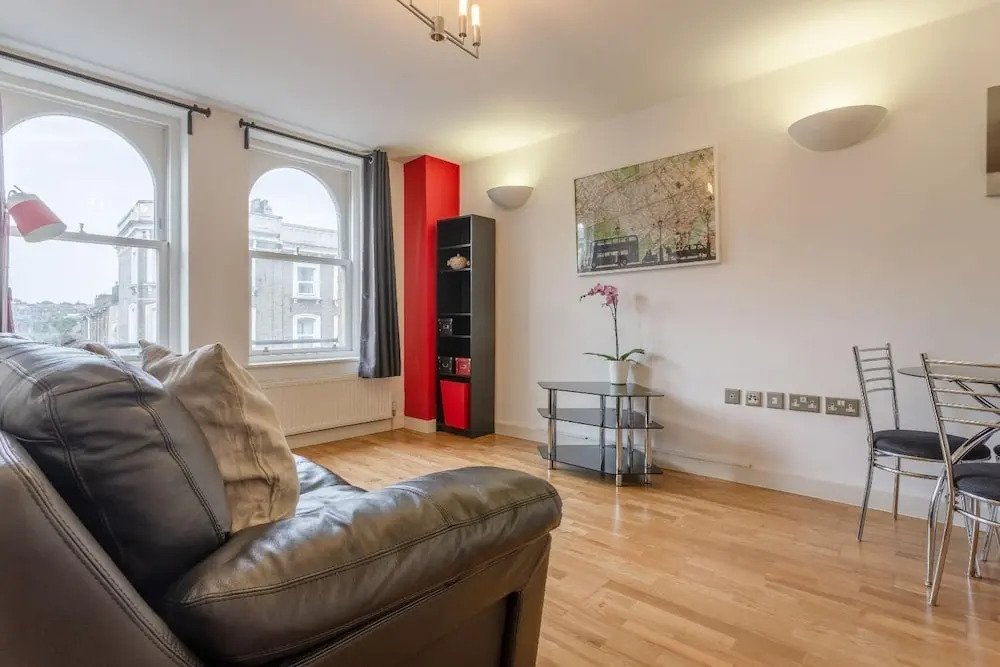 Comfortable 1 Bedroom North London Flat