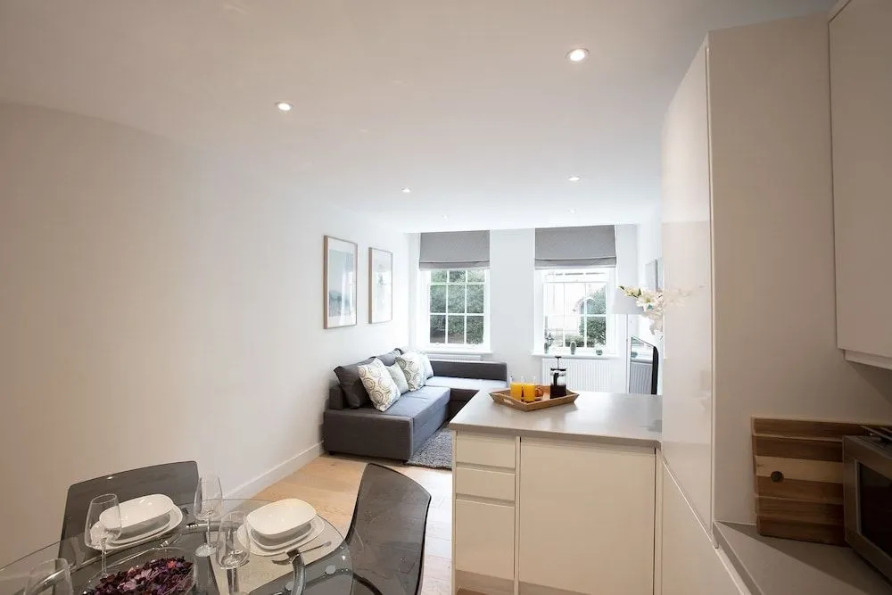 Hampden Apartments - The George