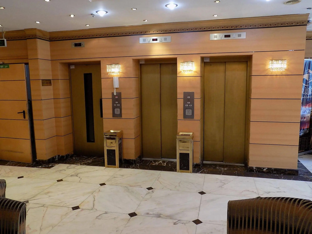 Al Maqam Housing Center