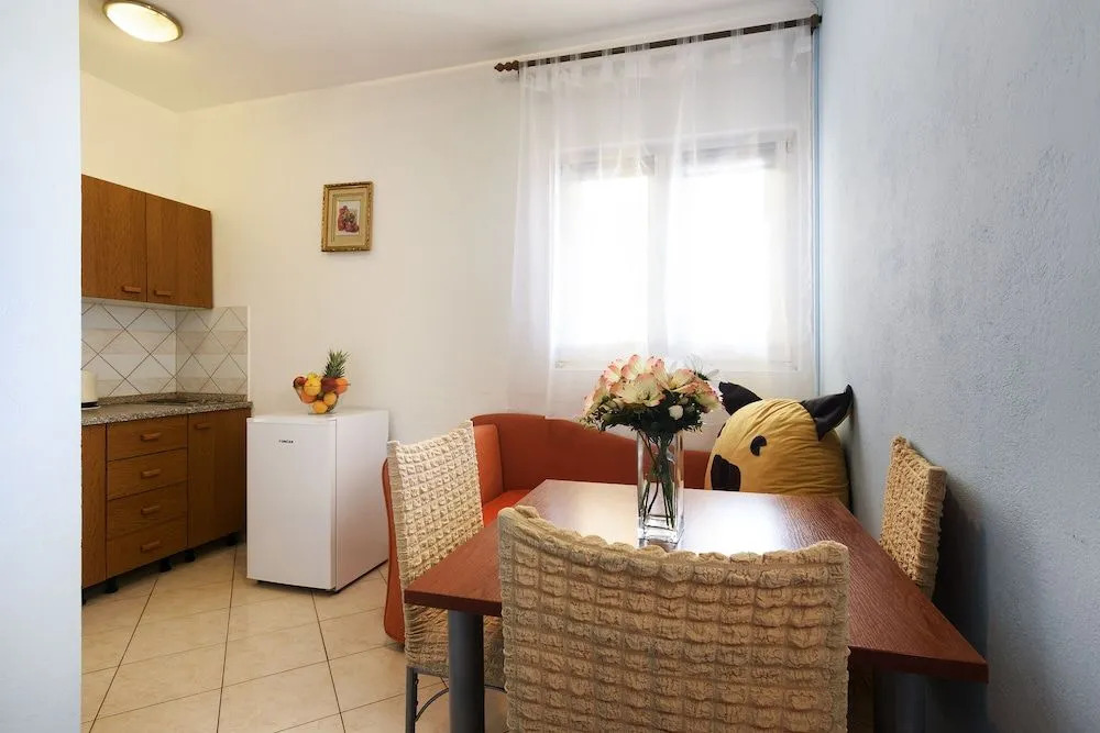 Apartments Milic