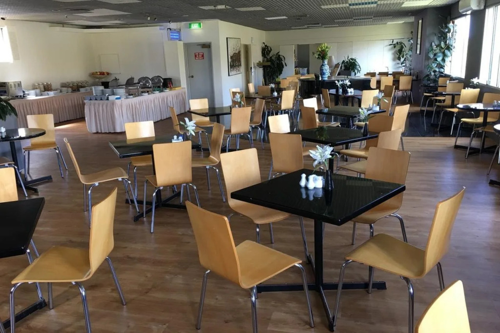 Devere Hotel