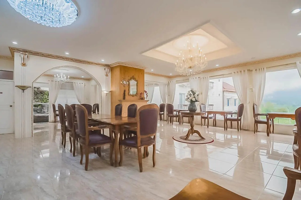 Urbanview Hotel Mon Bel Cibodas by RedDoorz