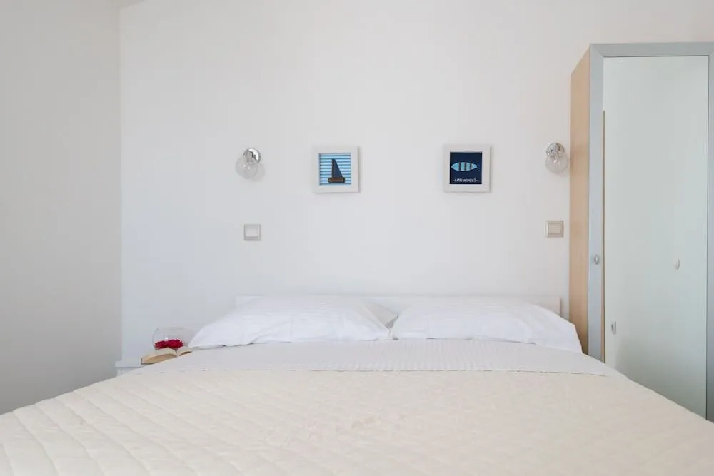 Apartments Livaja