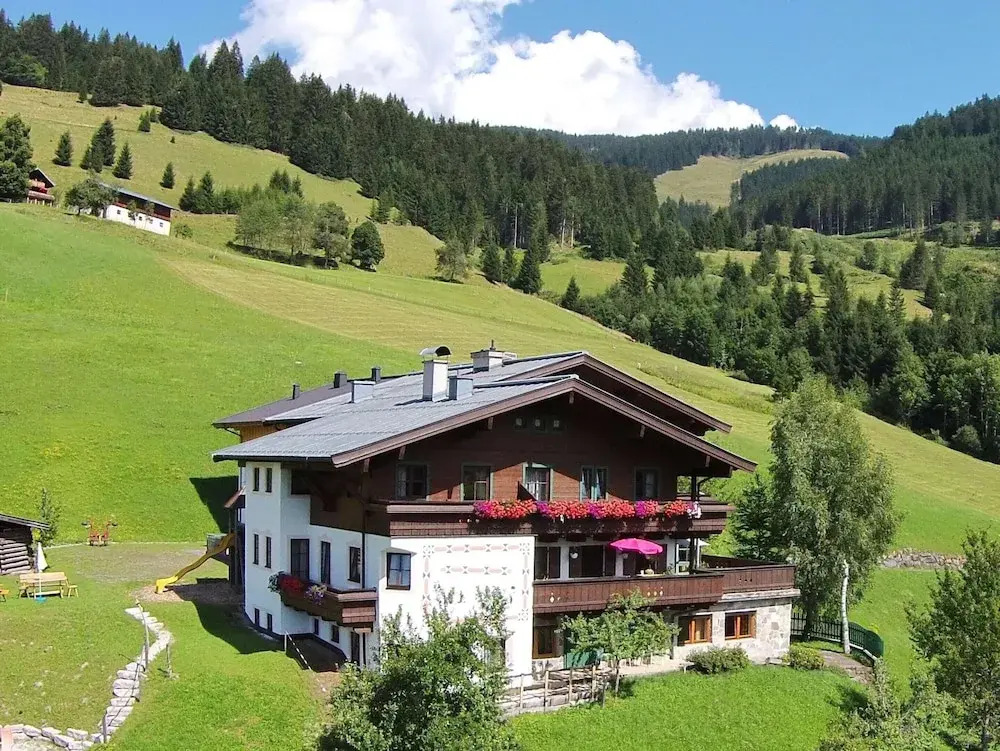 Large Apartment in Maria Alm with Terrace