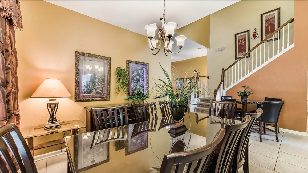 2638 Windsor Hills