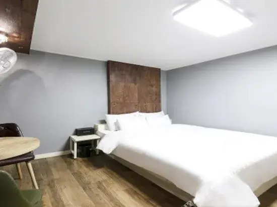 Welkin Hotel