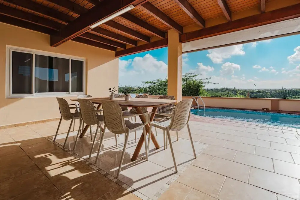 5 Bedroom Villa With Amazing View of Aruba Nature