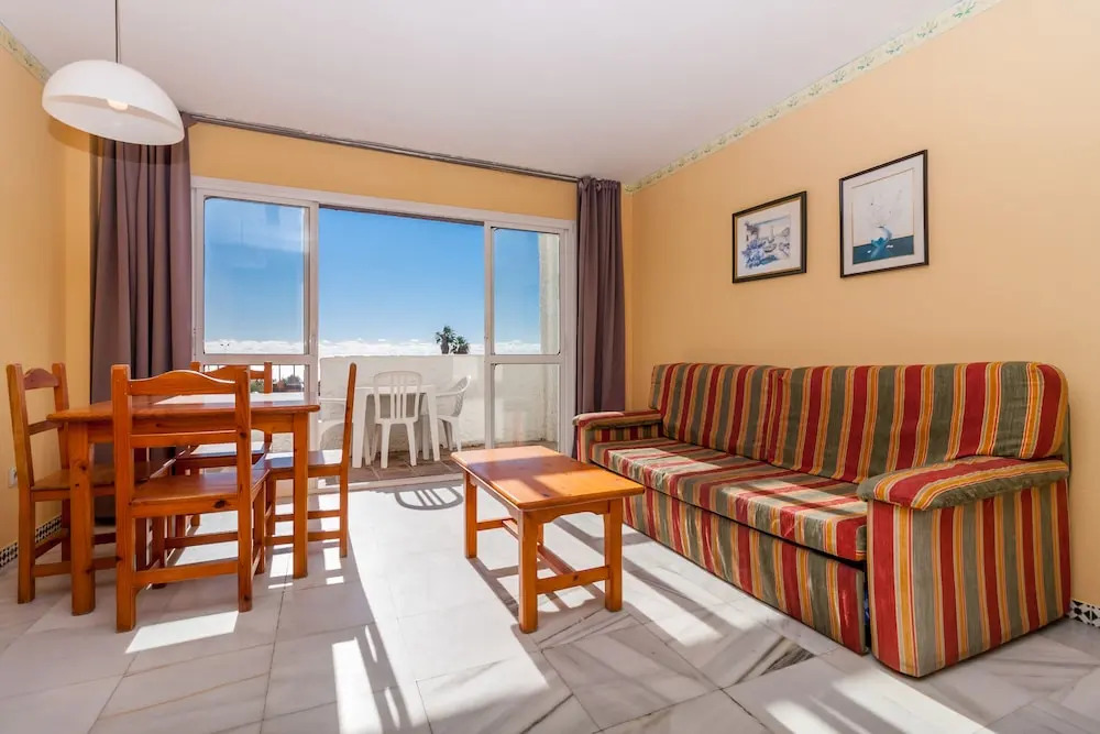Apartamentos Río Marinas Canovas Nerja