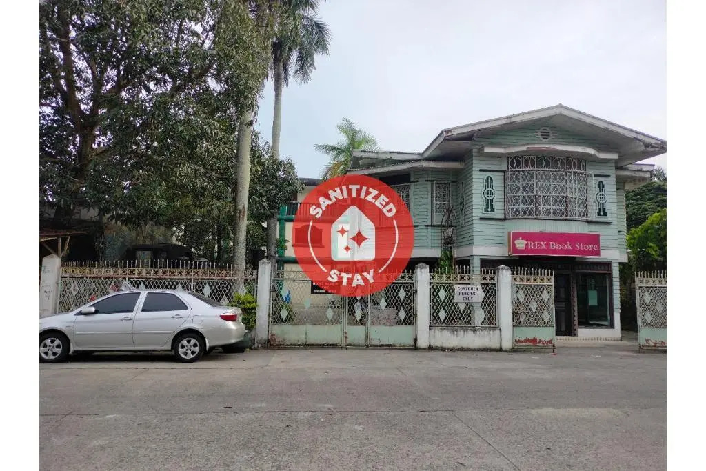 OYO 800 DDD Habitat Dormtel Bacolod