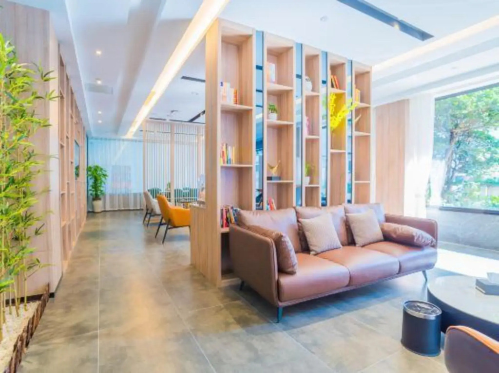 Youth Sunshine S Hotel (Xiamen SM Plaza Songbai Rainbow)
