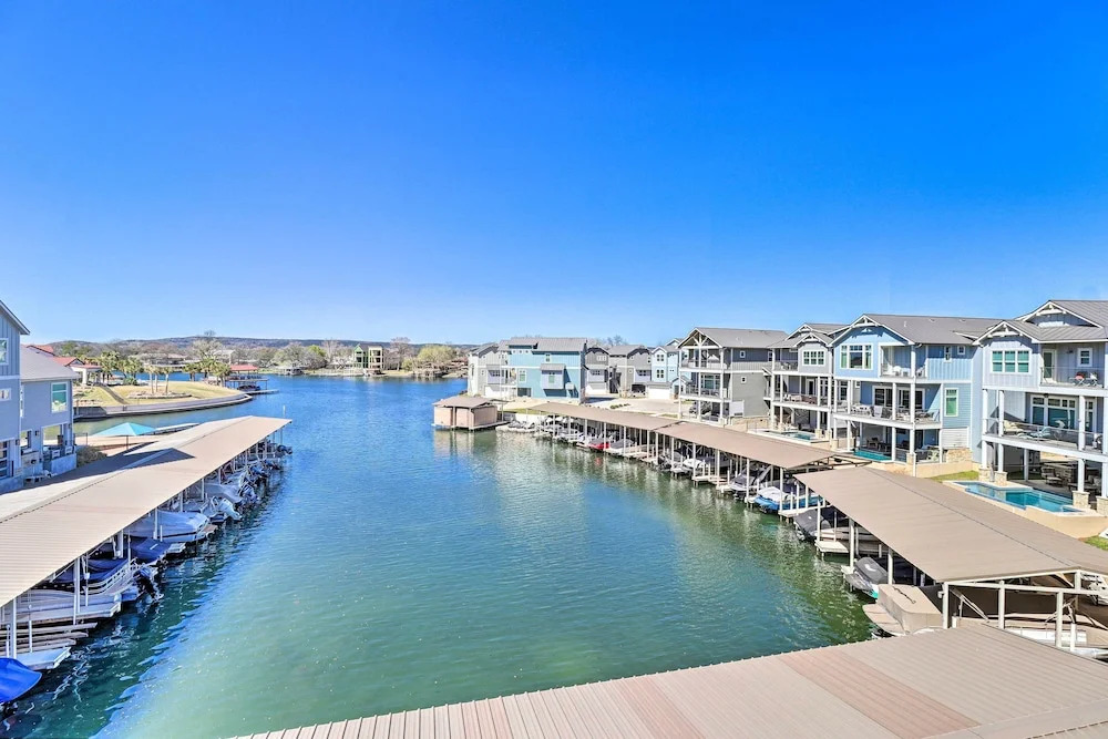 Modern Kingsland Lake Front House w/ Heated Pool!