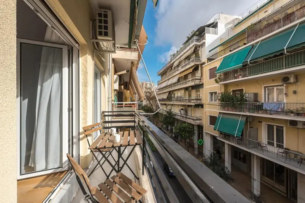 Great Living Urban Apartment with 2 Huge Balcony