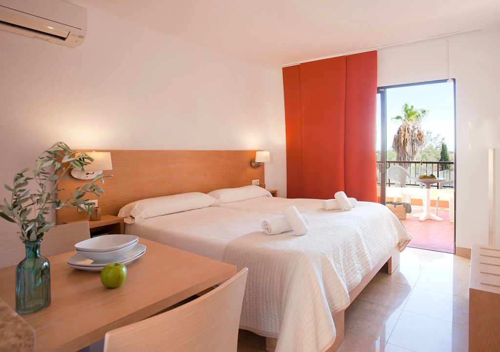 Apartamentos Sol Romántica by DOT Suites