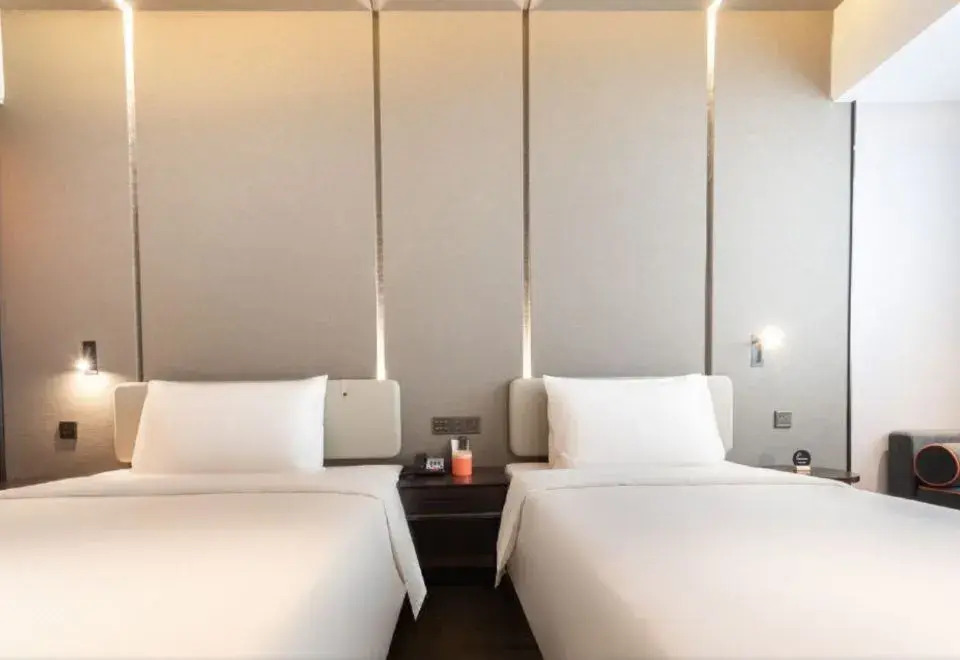 Atour Hotel Shaoxing Luxun Former Residence
