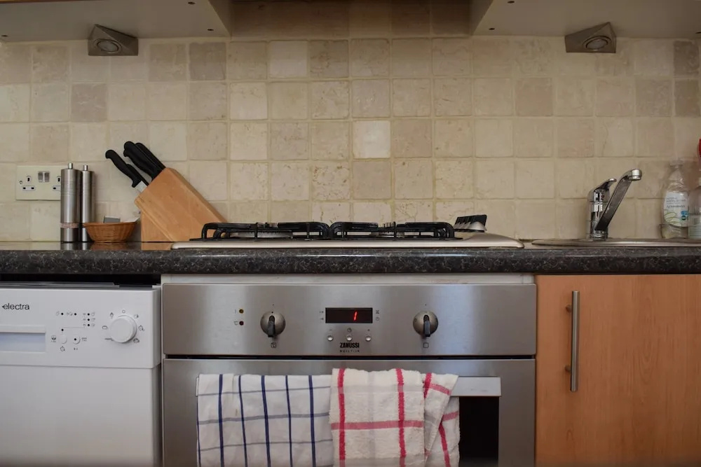 1 Bedroom Townhouse Apartment in Notting Hill